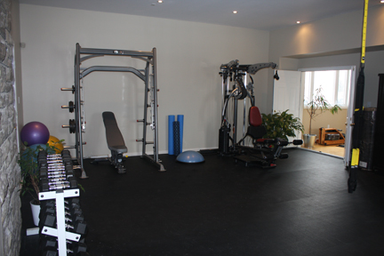 private fitness training room Burlington, Ontario